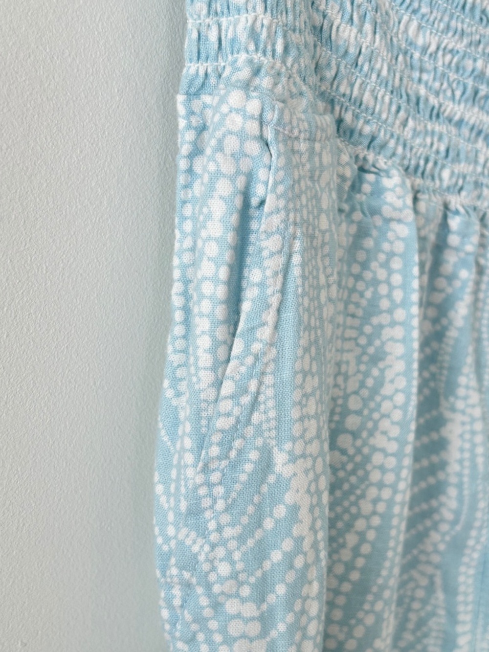 Joie Linen Blend Wide Leg Smocked Waist Light Blue & White Pants - Picture 7 of 16